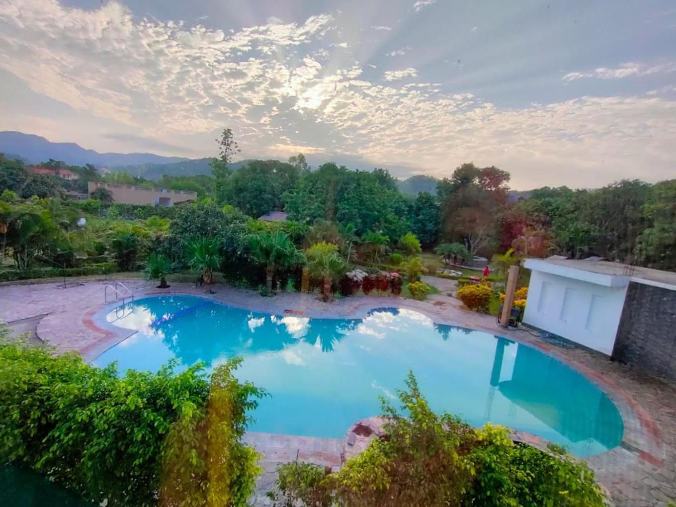 Corbett Wild Resorts & Spa Garjia 외부 사진