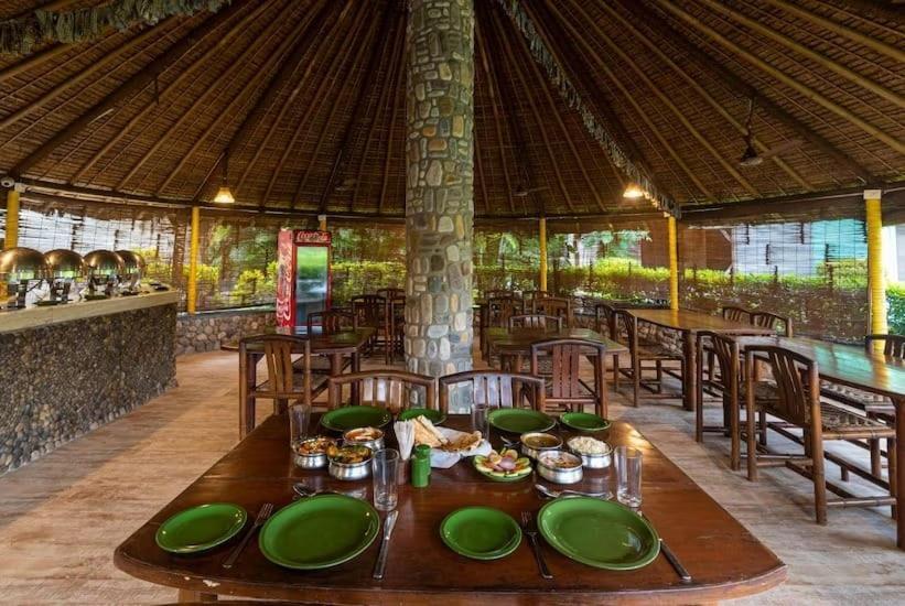 Corbett Wild Resorts & Spa Garjia 외부 사진